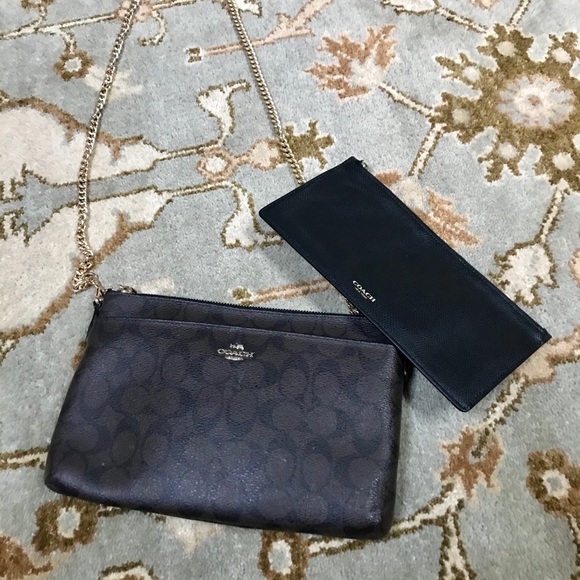 Coach cross body leather purse with wallet! - Picture 2 of 5